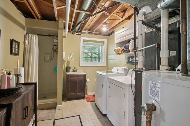 Interior, Washer, Wooden Beams, Wooden Ceilings