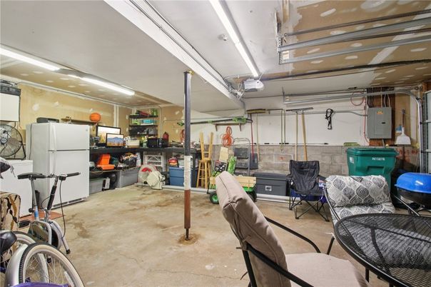 Garage, Interior
