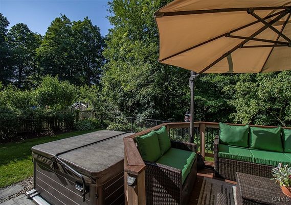 Exterior, Hot Tub