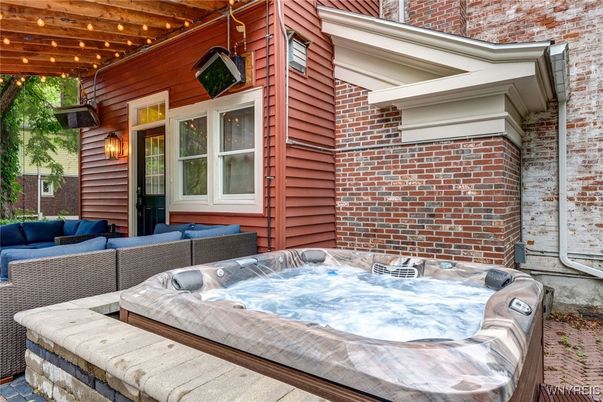 Exterior, Hot Tub