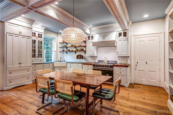 Dining room, Interior, Kitchen, Pendant Lights, Recessed Lighting, Wood Texture Flooring