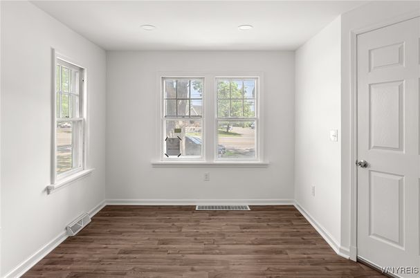 Empty room, Interior, Recessed Lighting, Wood Texture Flooring