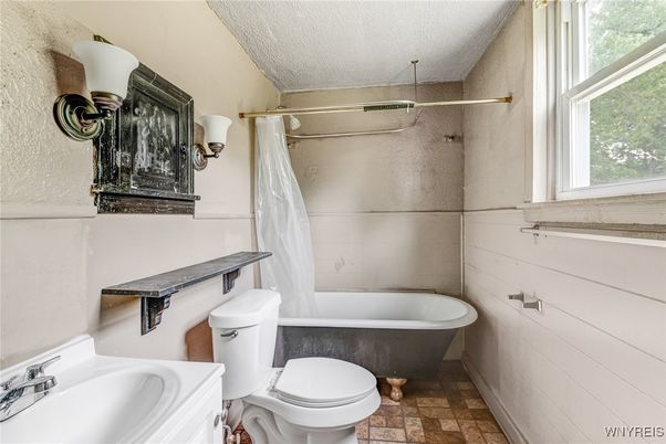 Bathroom, Free Standing Baths, Interior