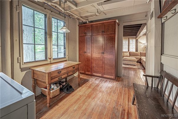 Interior, Pendant Lights, Wood Texture Flooring