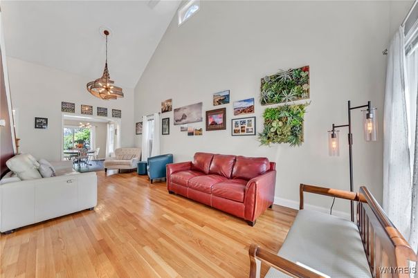 Interior, Living room, Pendant Lights, Wood Texture Flooring