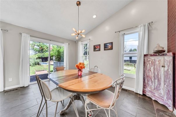 Dining room, Interior, Pendant Lights, Recessed Lighting