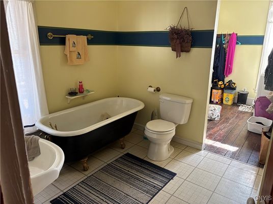 Bathroom, Free Standing Baths, Interior
