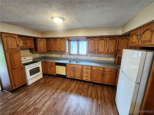 Interior, Kitchen, Wood Texture Flooring