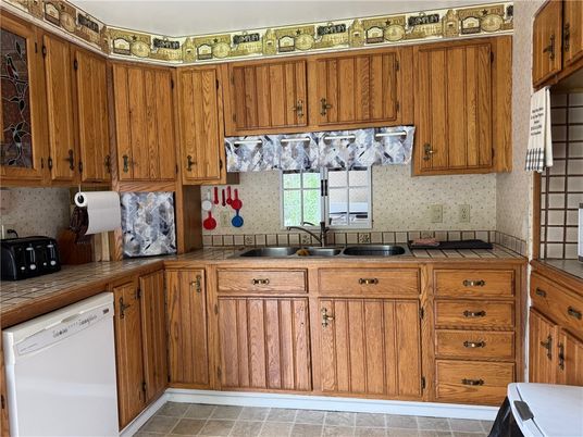 Interior, Kitchen, Tile Countertops