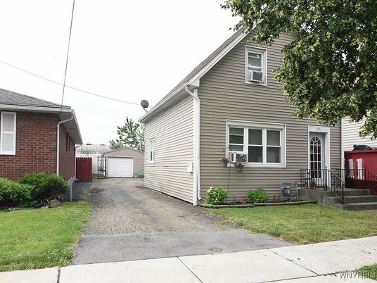 Detached Garage, Exterior