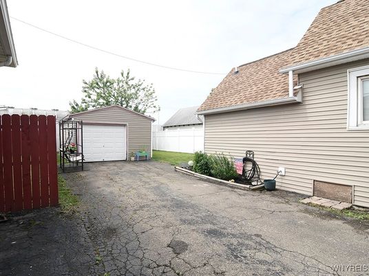 Backyard, Detached Garage, Exterior