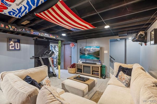 Fitness Equipment, Interior, Living room, Recessed Lighting