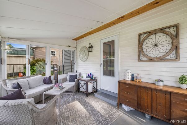 Exterior, Living room