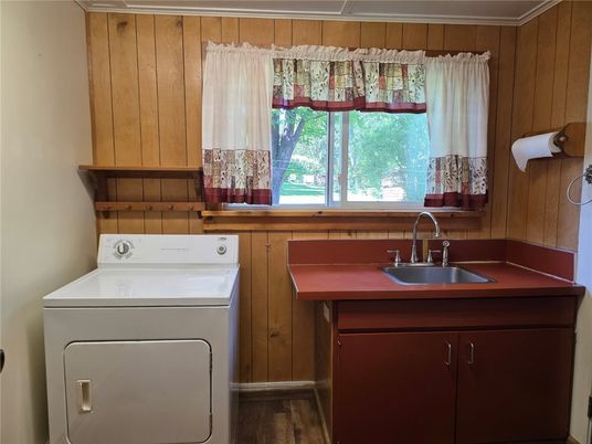 Interior, Washer, Wooden Walls