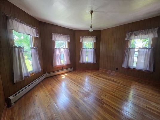 Empty room, Interior, Pendant Lights, Wood Texture Flooring, Wooden Walls