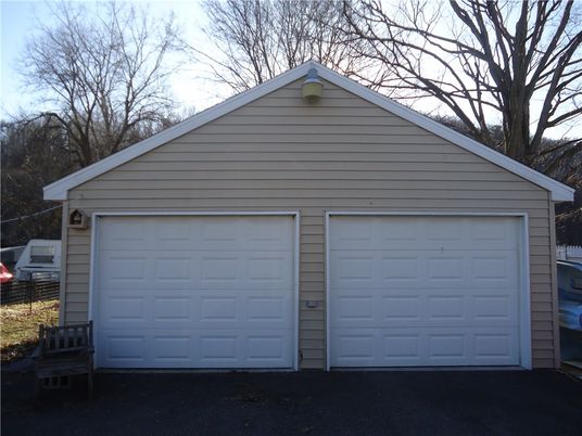 Detached Garage, Exterior