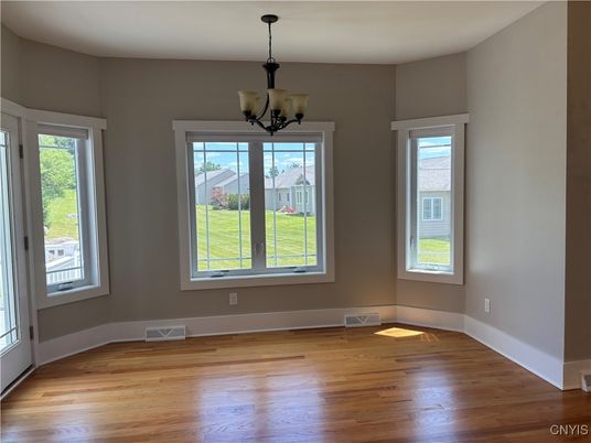 Chandelier, Empty room, Interior, Pendant Lights, Wood Texture Flooring
