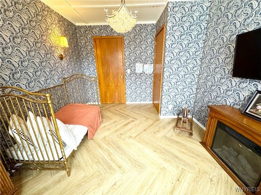 Chandelier, Fireplace, Interior, Wood Texture Flooring