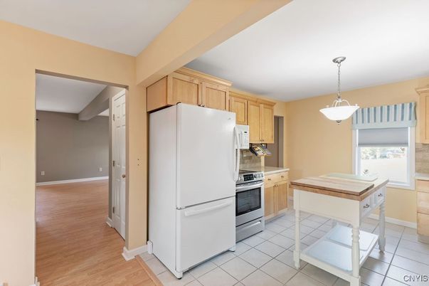 Interior, Kitchen, Pendant Lights, Wood Texture Flooring
