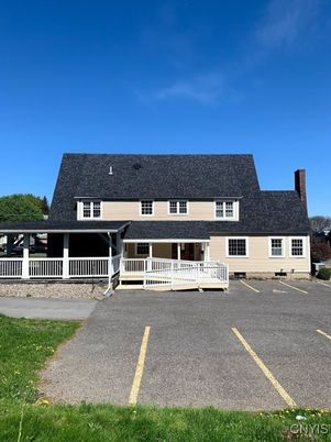 Exterior, Facade, Cape Cod