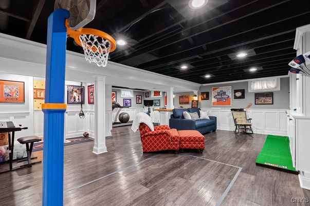 Interior, Recessed Lighting, Wood Texture Flooring