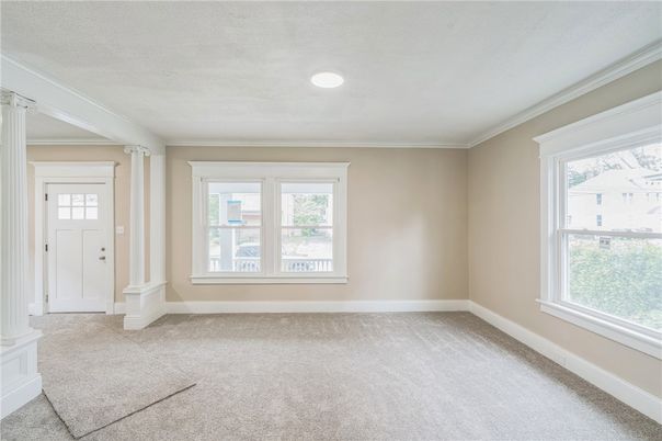 Empty room, Interior, Recessed Lighting