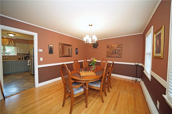 Chandelier, Dining room, Interior, Kitchen, Pendant Lights, Wood Texture Flooring