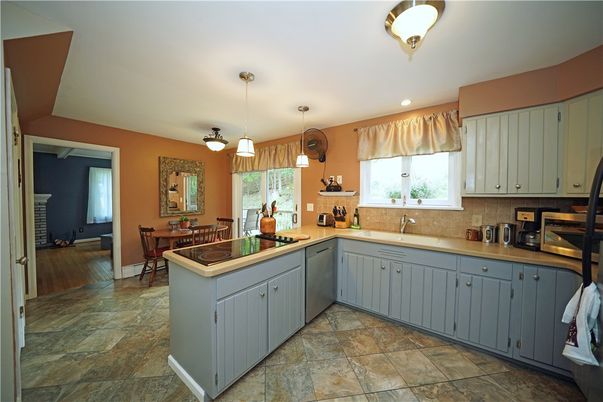 Dining room, Interior, Kitchen, Pendant Lights, Recessed Lighting