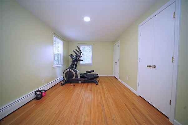 Fitness Equipment, Interior, Recessed Lighting, Wood Texture Flooring