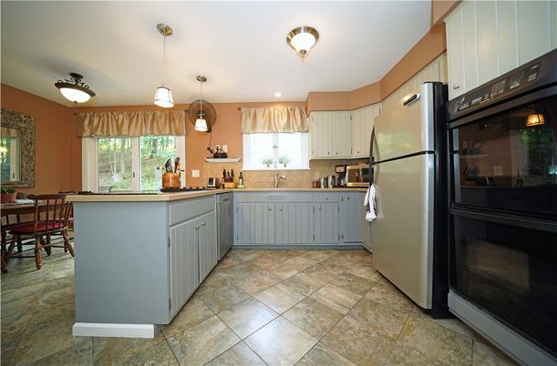 Dining room, Interior, Kitchen, Pendant Lights, Recessed Lighting