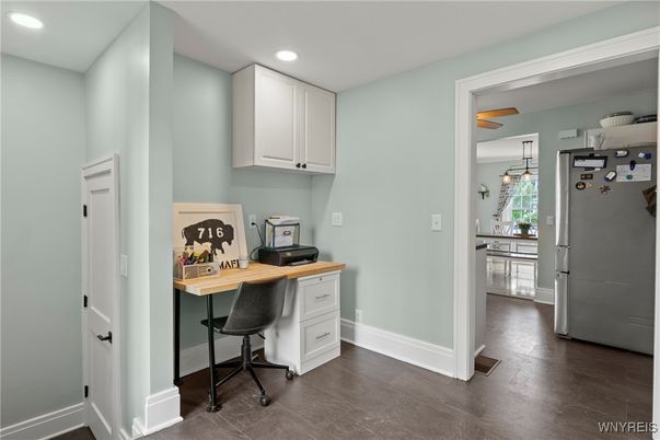 Home Office, Interior, Recessed Lighting, Wood Texture Flooring
