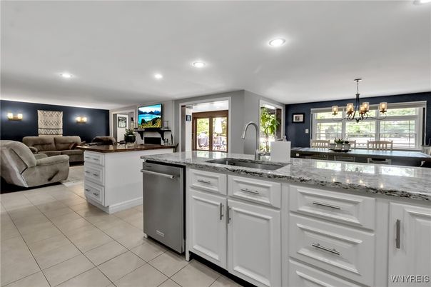 Chandelier, Dining room, Interior, Kitchen, Living room, Recessed Lighting