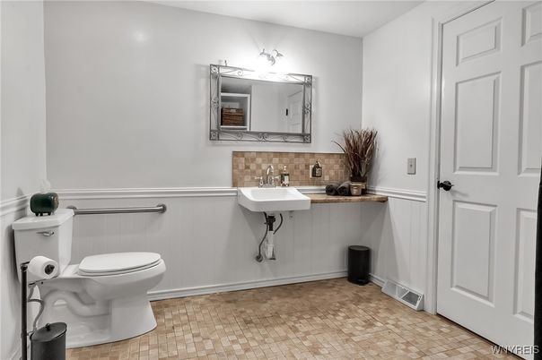 Bathroom, Interior
