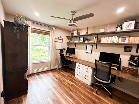Home Office, Interior, Recessed Lighting, Wood Texture Flooring