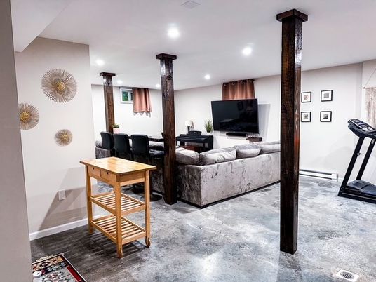 Dining room, Fitness Equipment, Interior, Living room, Recessed Lighting