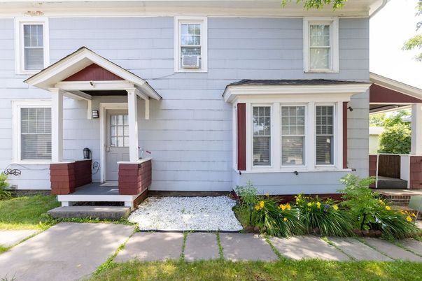 Exterior, Facade, None