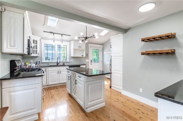 Interior, Kitchen, Pendant Lights, Wood Texture Flooring