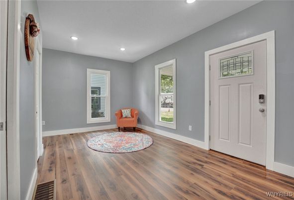 Interior, Recessed Lighting, Wood Texture Flooring