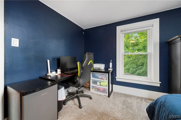 Home Office, Interior