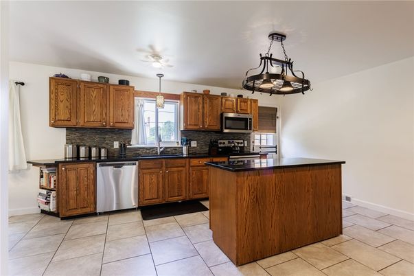 Interior, Kitchen, Pendant Lights, Stainless Steel Appliances