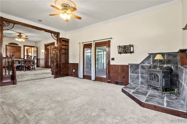 Dining room, Fireplace, Interior