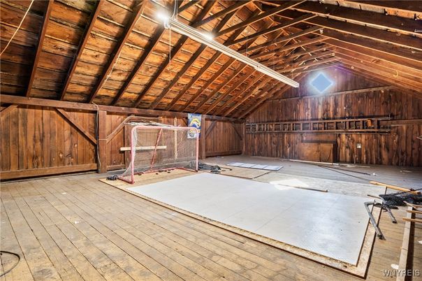 Empty room, Interior, Wooden Beams, Wooden Ceilings, Wood Texture Flooring, Wooden Walls