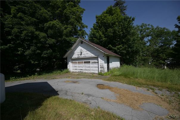 Backyard, Detached Garage, Exterior
