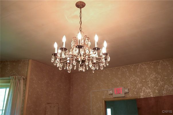 Chandelier, Interior