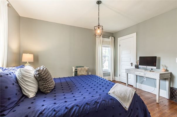 Bedroom, Interior, Pendant Lights, Wood Texture Flooring