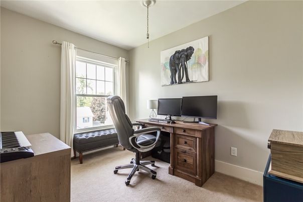 Home Office, Interior