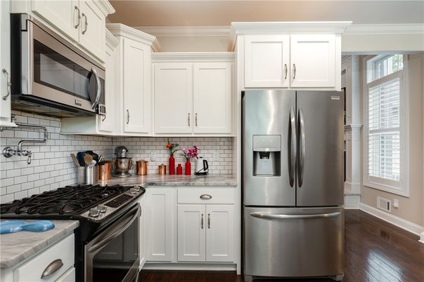 Interior, Kitchen, Stainless Steel Appliances, Wood Texture Flooring