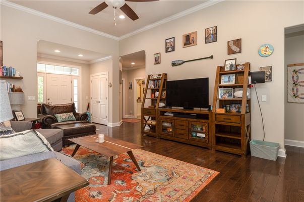 Interior, Living room, Recessed Lighting, Wood Texture Flooring