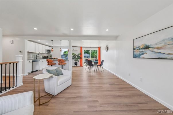 Dining room, Interior, Kitchen, Pendant Lights, Recessed Lighting, Wood Texture Flooring
