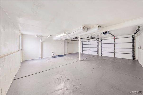 Garage, Interior